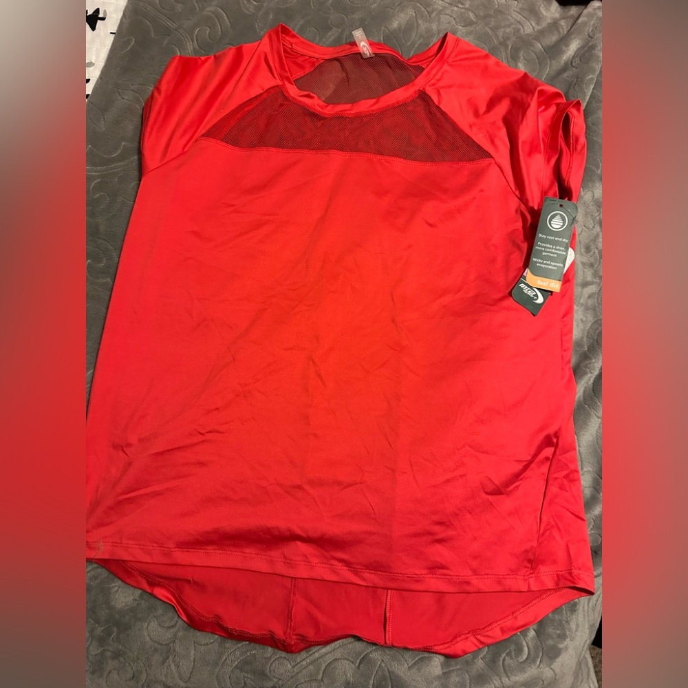 RBX Women’s large Red Short Sleeve NWTTee